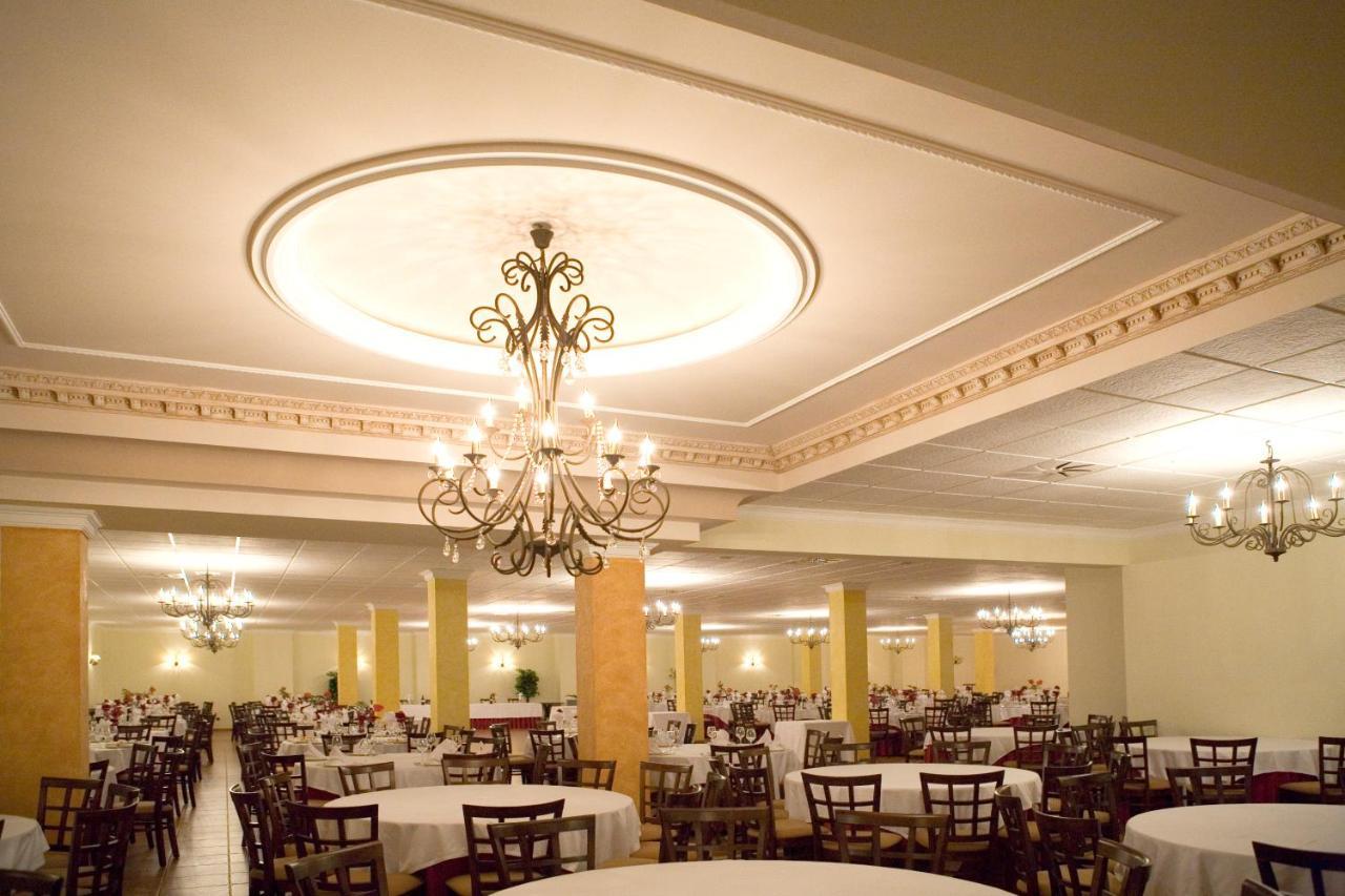 Hotel-Restaurante Cerrillo San Marcos Diezma Exteriör bild