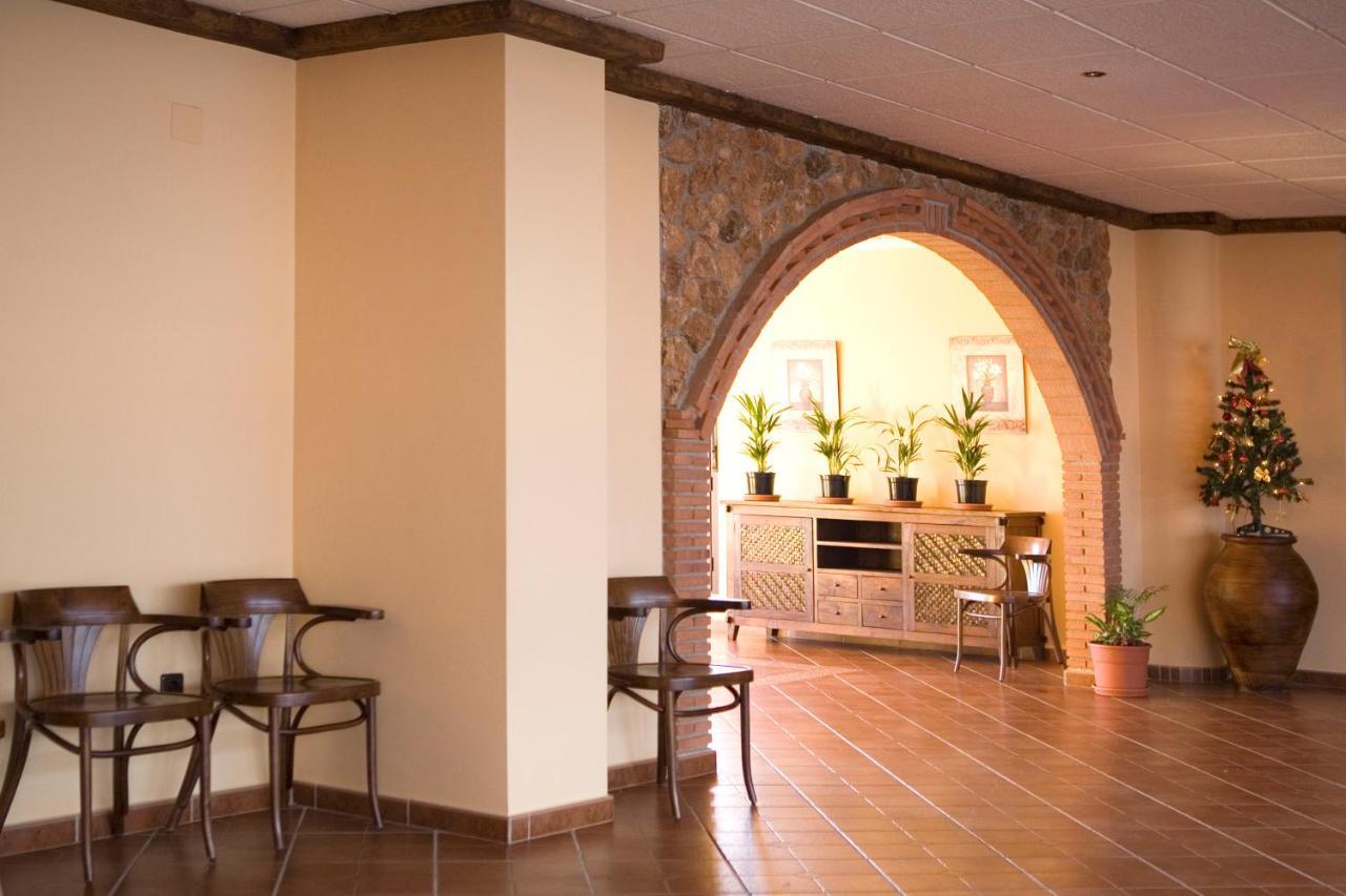 Hotel-Restaurante Cerrillo San Marcos Diezma Exteriör bild