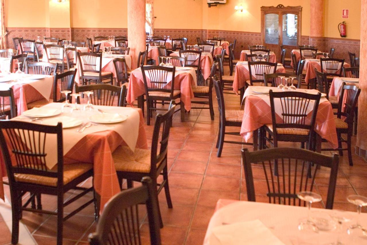 Hotel-Restaurante Cerrillo San Marcos Diezma Exteriör bild