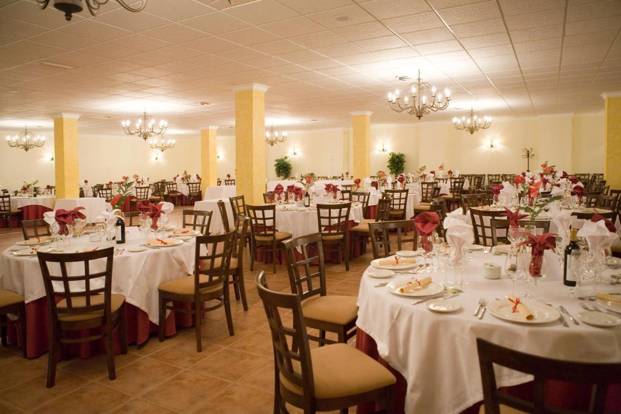 Hotel-Restaurante Cerrillo San Marcos Diezma Exteriör bild
