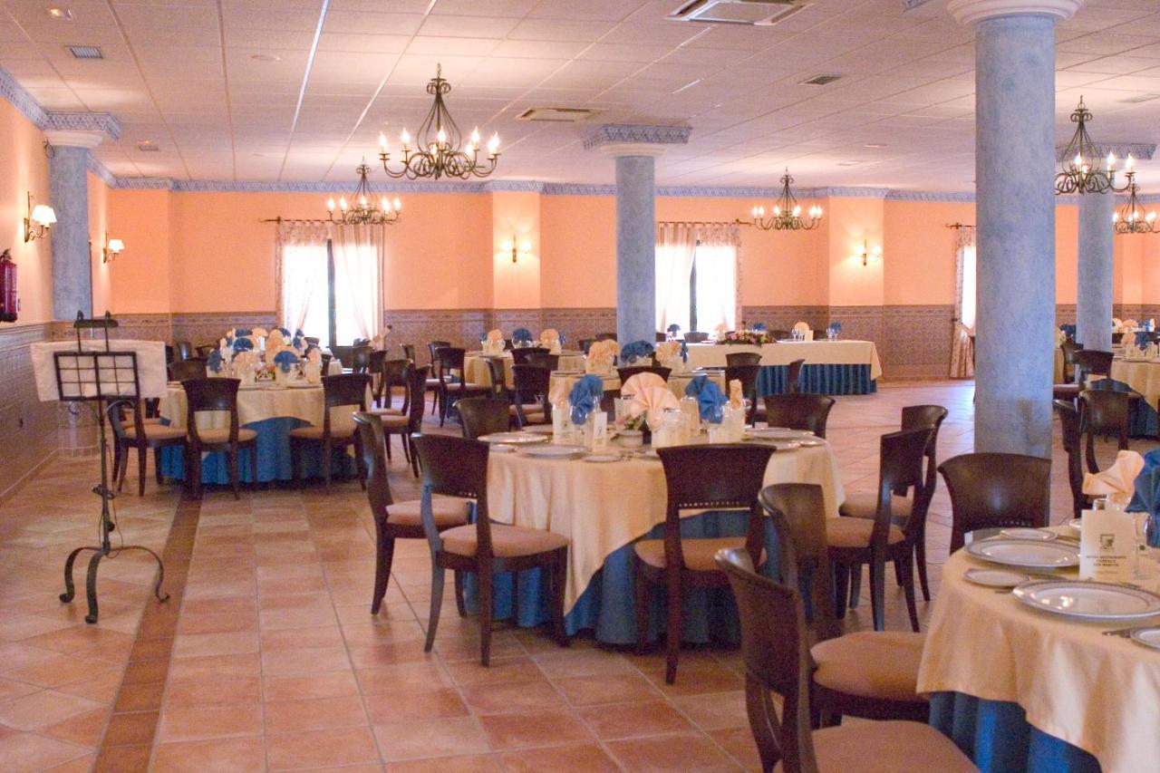 Hotel-Restaurante Cerrillo San Marcos Diezma Exteriör bild