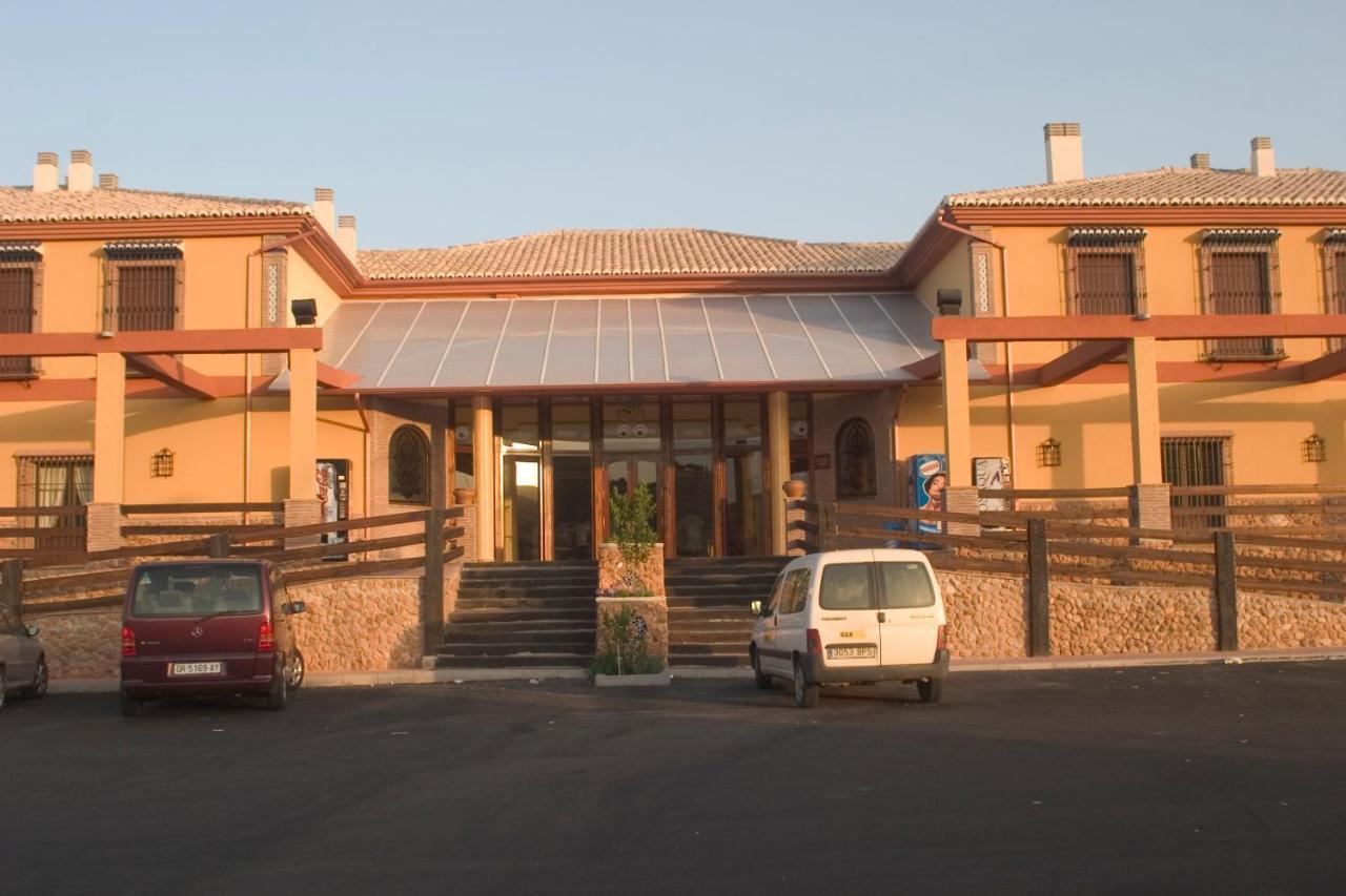 Hotel-Restaurante Cerrillo San Marcos Diezma Exteriör bild
